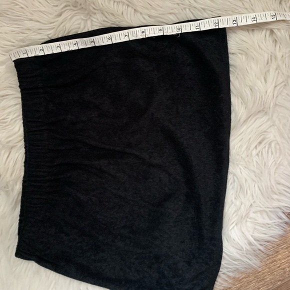 Black Women's Skirt - Picture 4 of 5